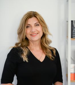 Carol Geal.jpg